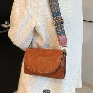 SHEIN capsule box crossbody bag